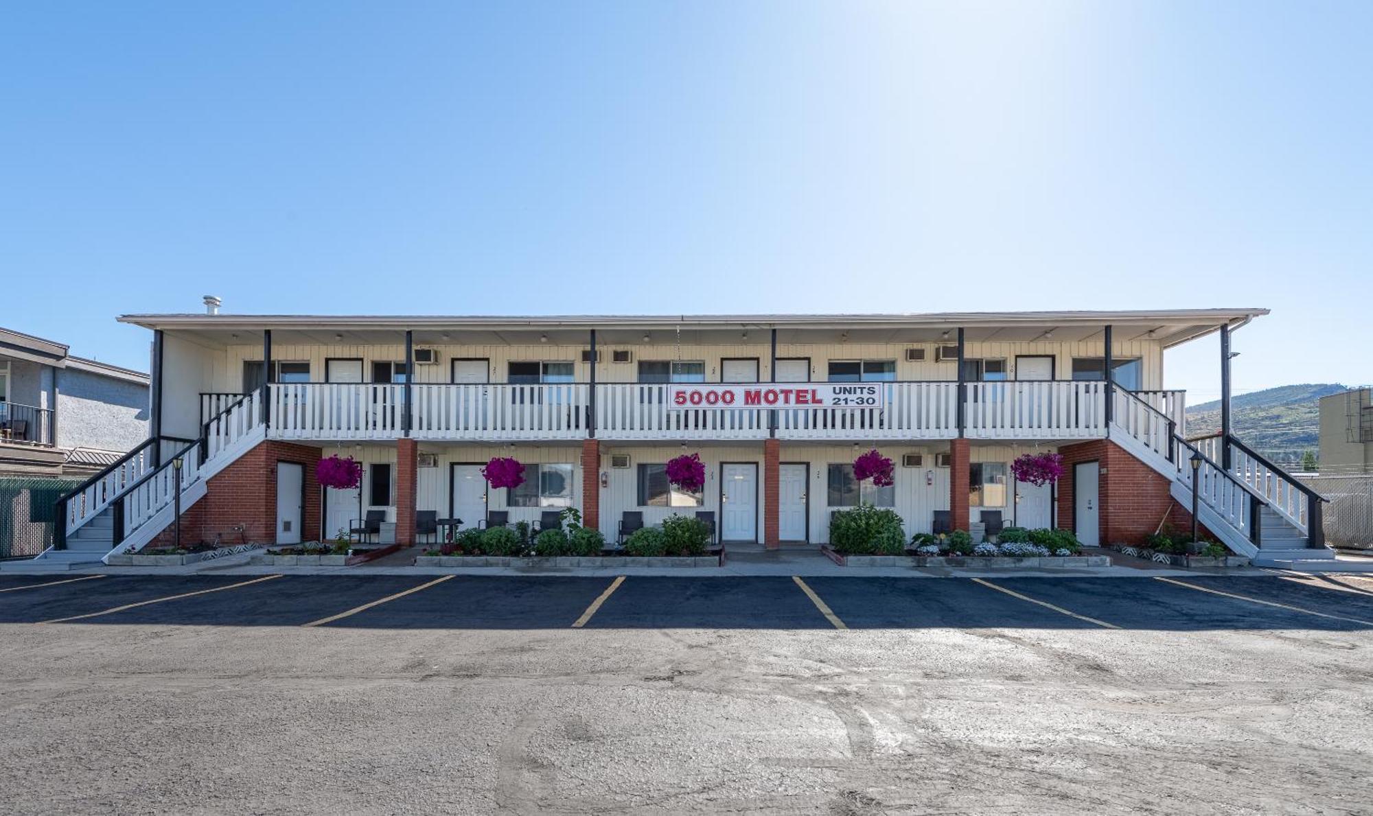 5000 Motel Пентіктон Екстер'єр фото